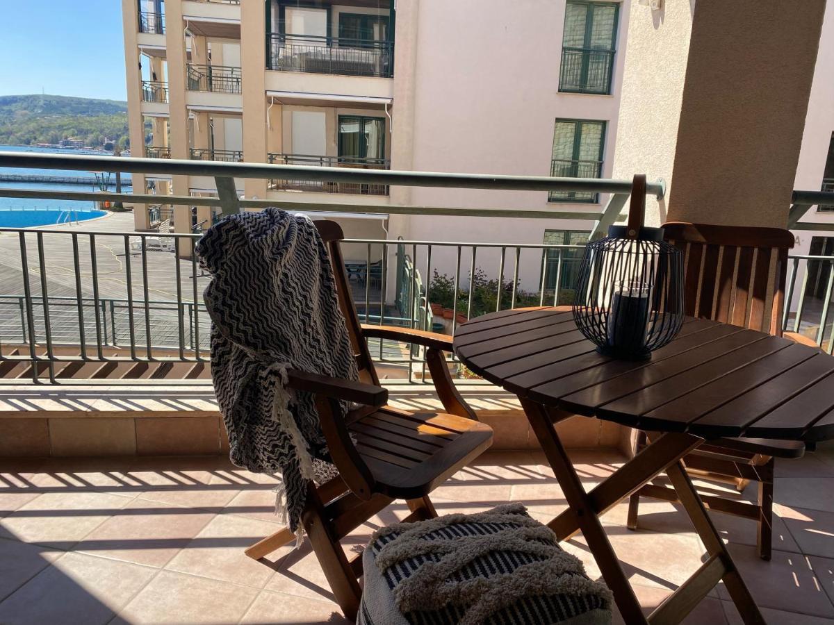 Port Balchik Apartment Luaran gambar