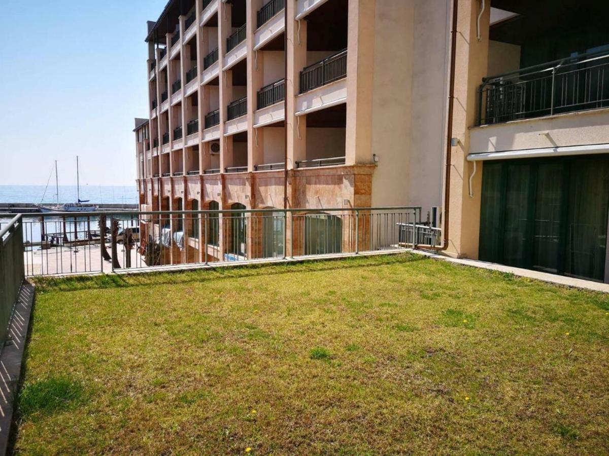 Port Balchik Apartment Luaran gambar